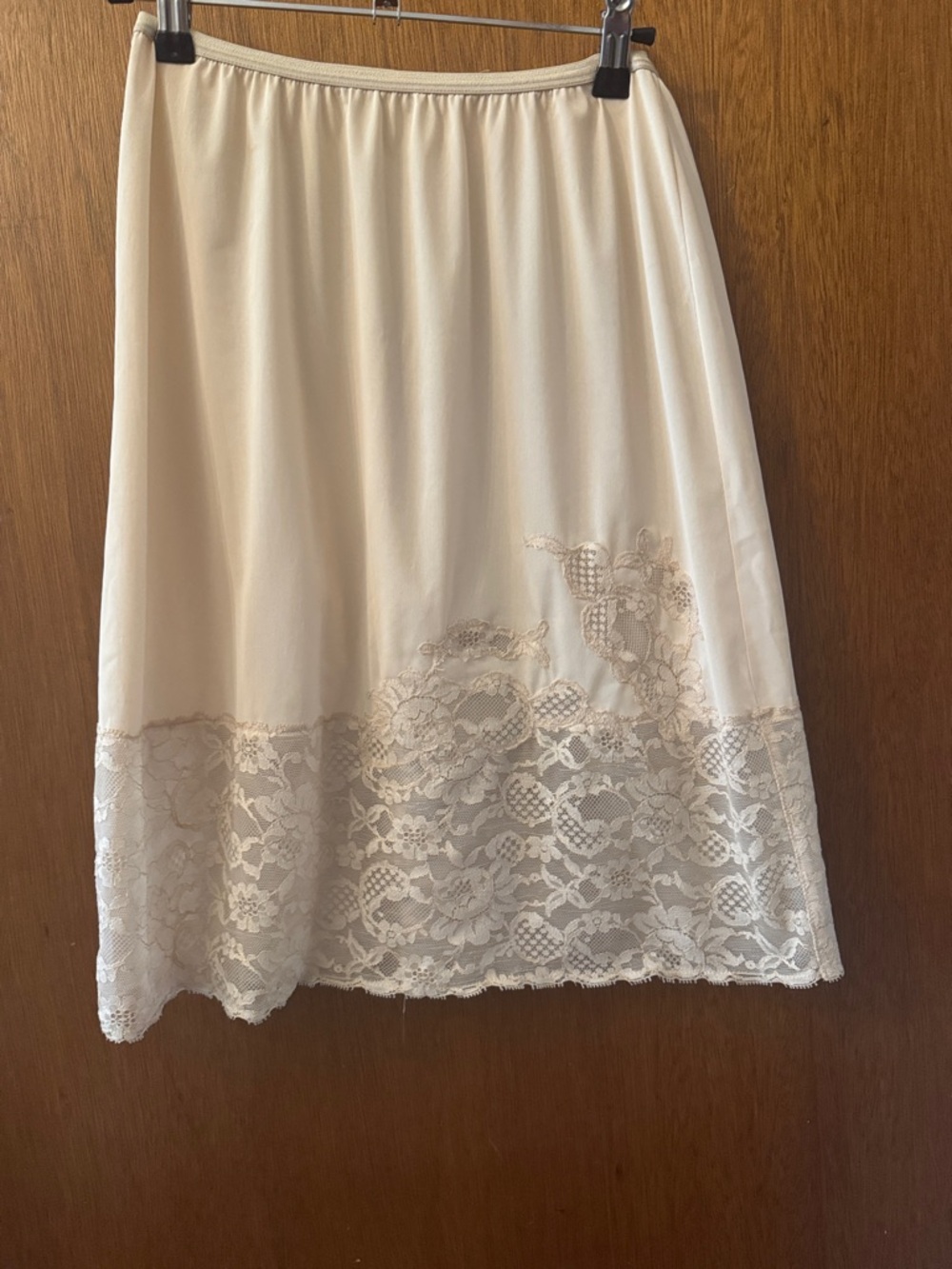 Source Unknown Cream Lace Trim Half Slip